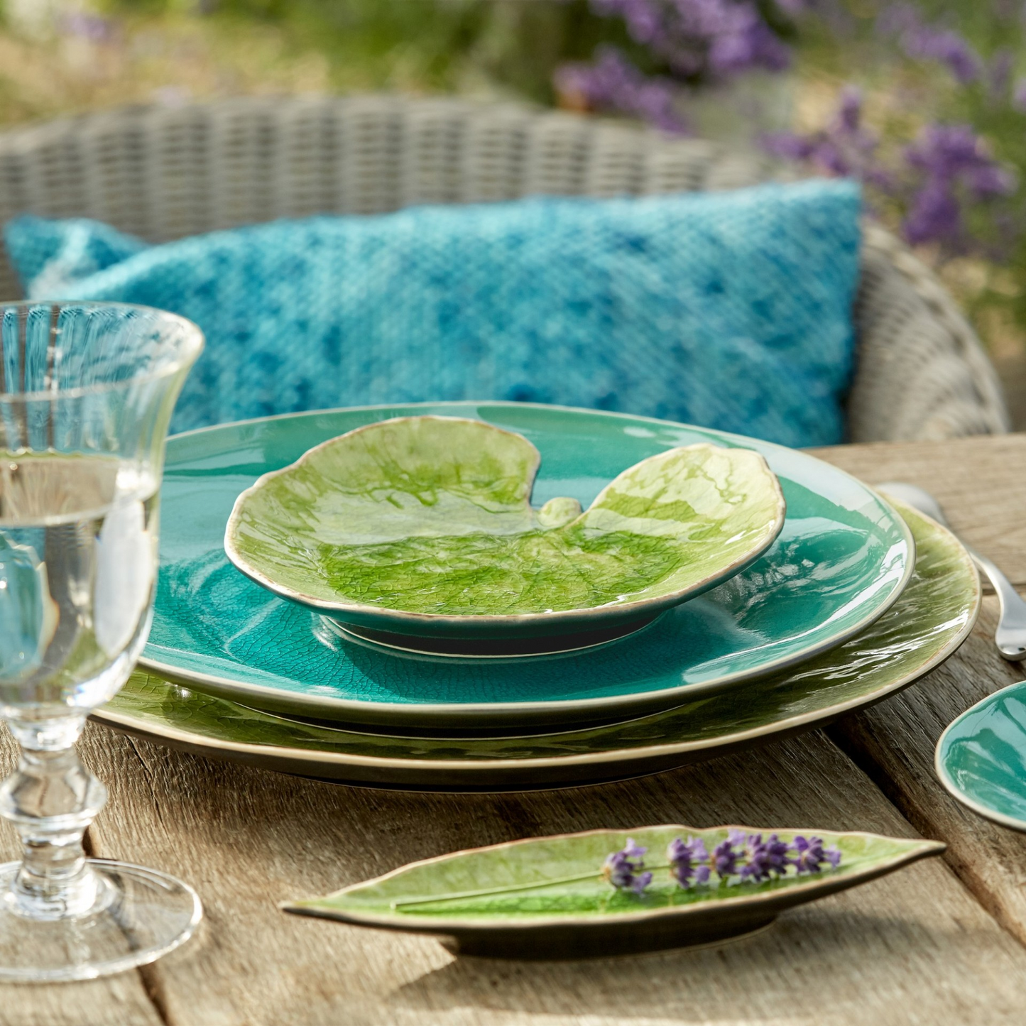 Riviera Alchemille Leaf Plate Tomate